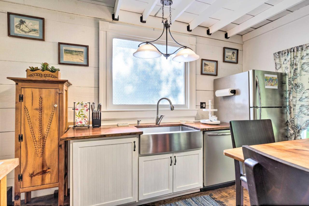 Historic Biloxi Bay Cottage With Beautiful View Ocean Springs Extérieur photo
