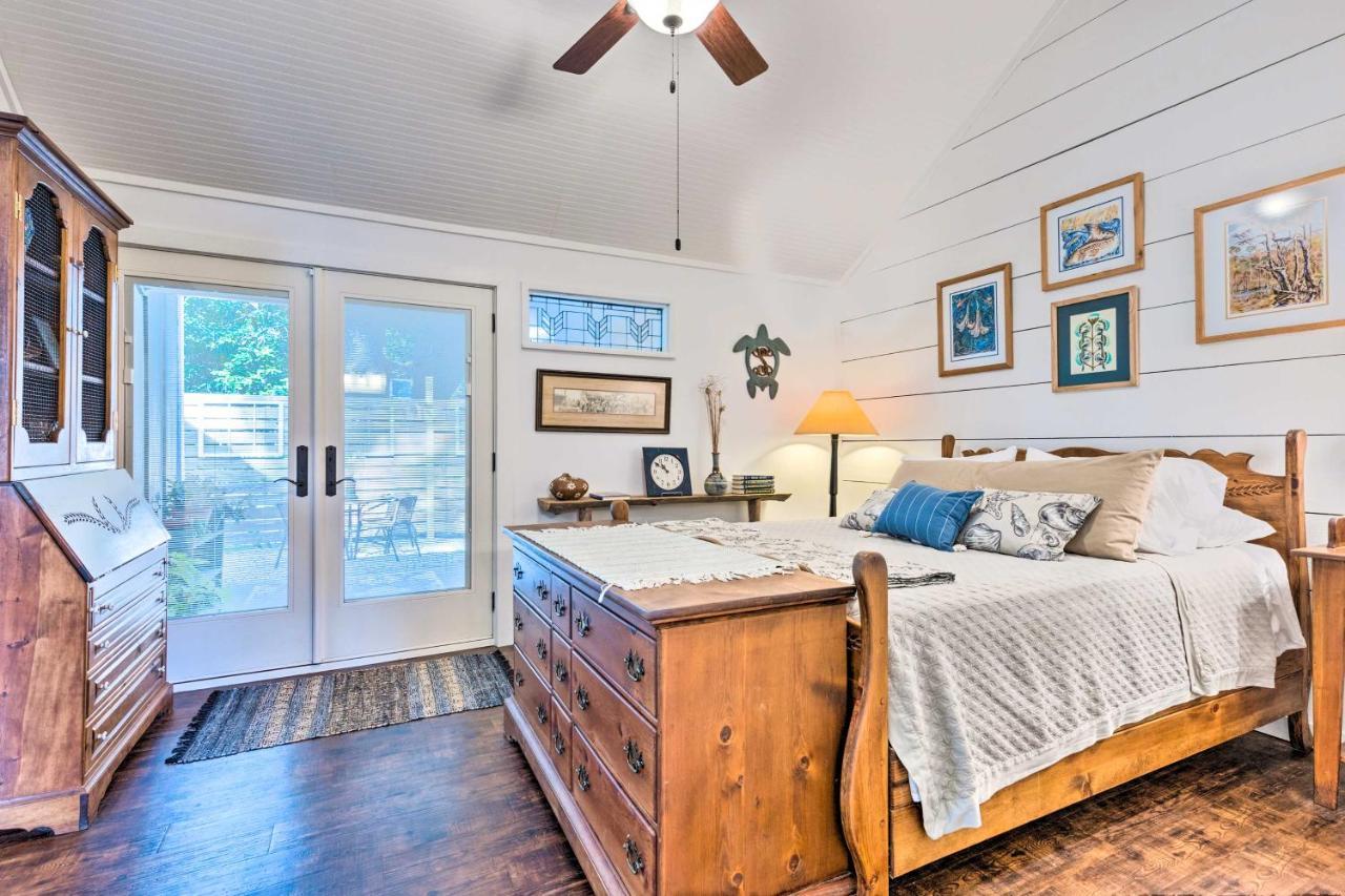 Historic Biloxi Bay Cottage With Beautiful View Ocean Springs Extérieur photo