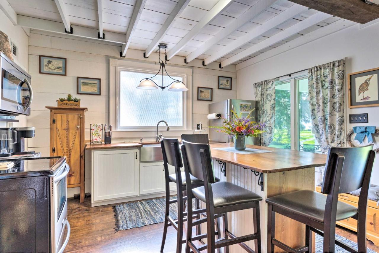 Historic Biloxi Bay Cottage With Beautiful View Ocean Springs Extérieur photo