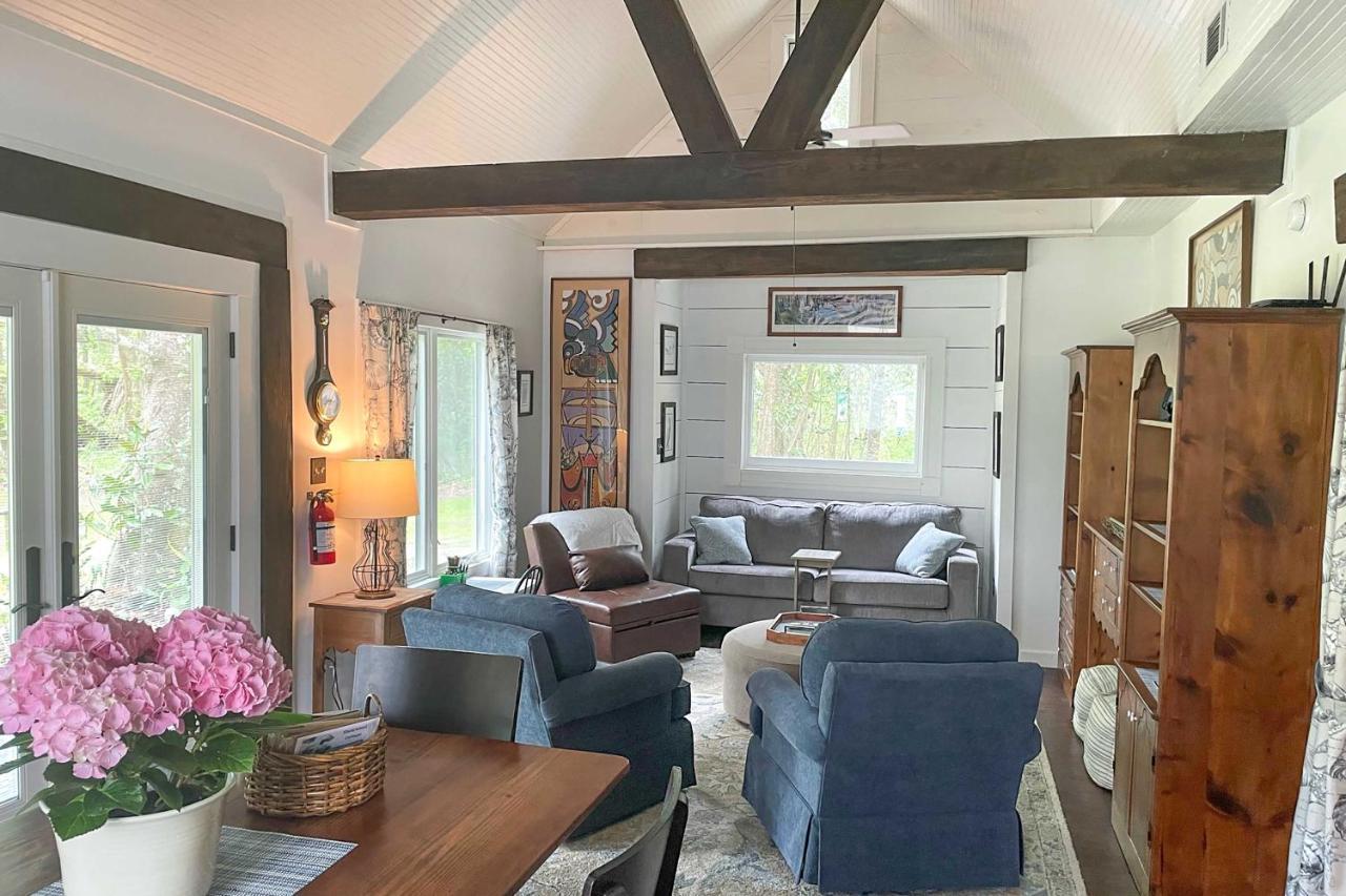 Historic Biloxi Bay Cottage With Beautiful View Ocean Springs Extérieur photo