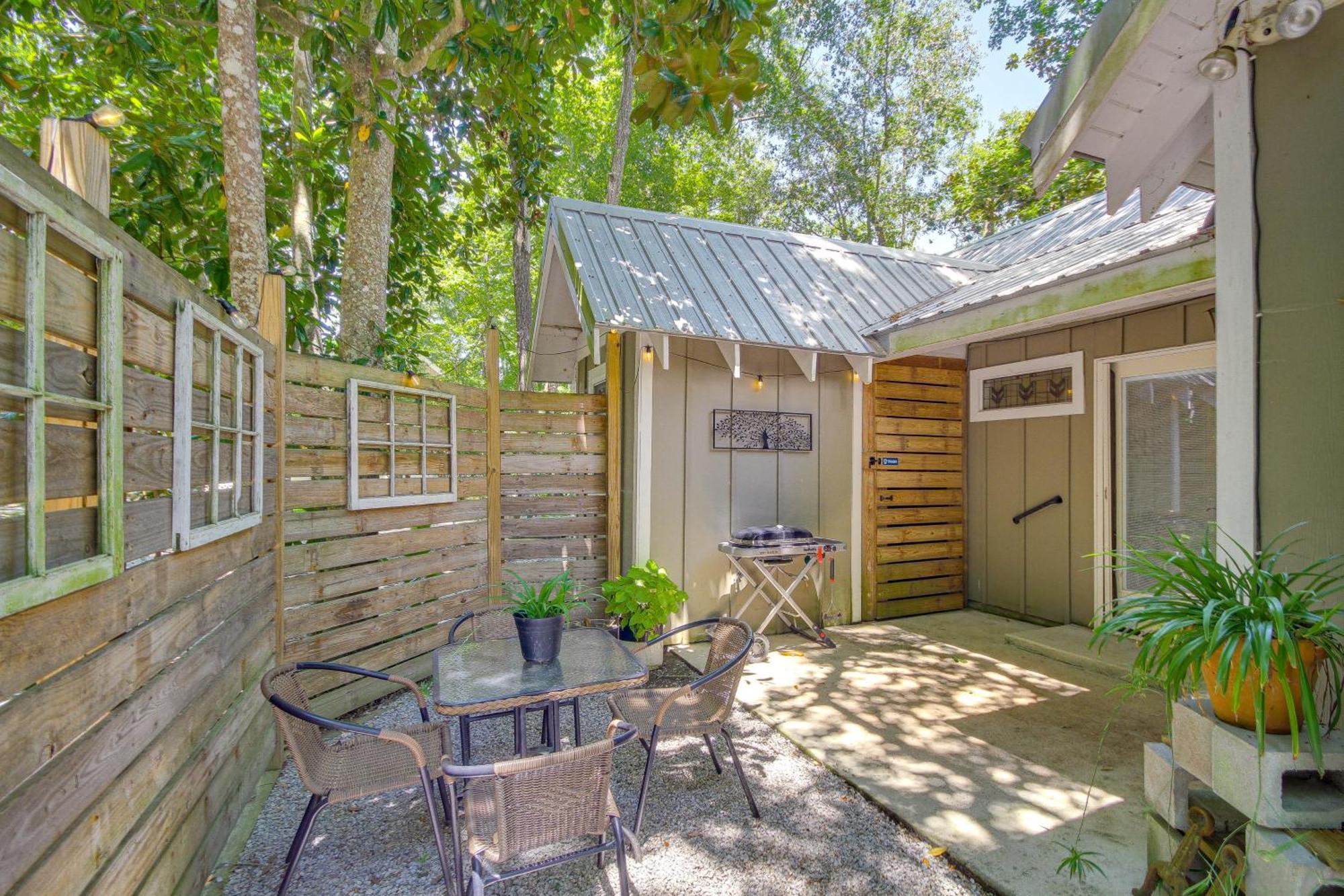 Historic Biloxi Bay Cottage With Beautiful View Ocean Springs Extérieur photo