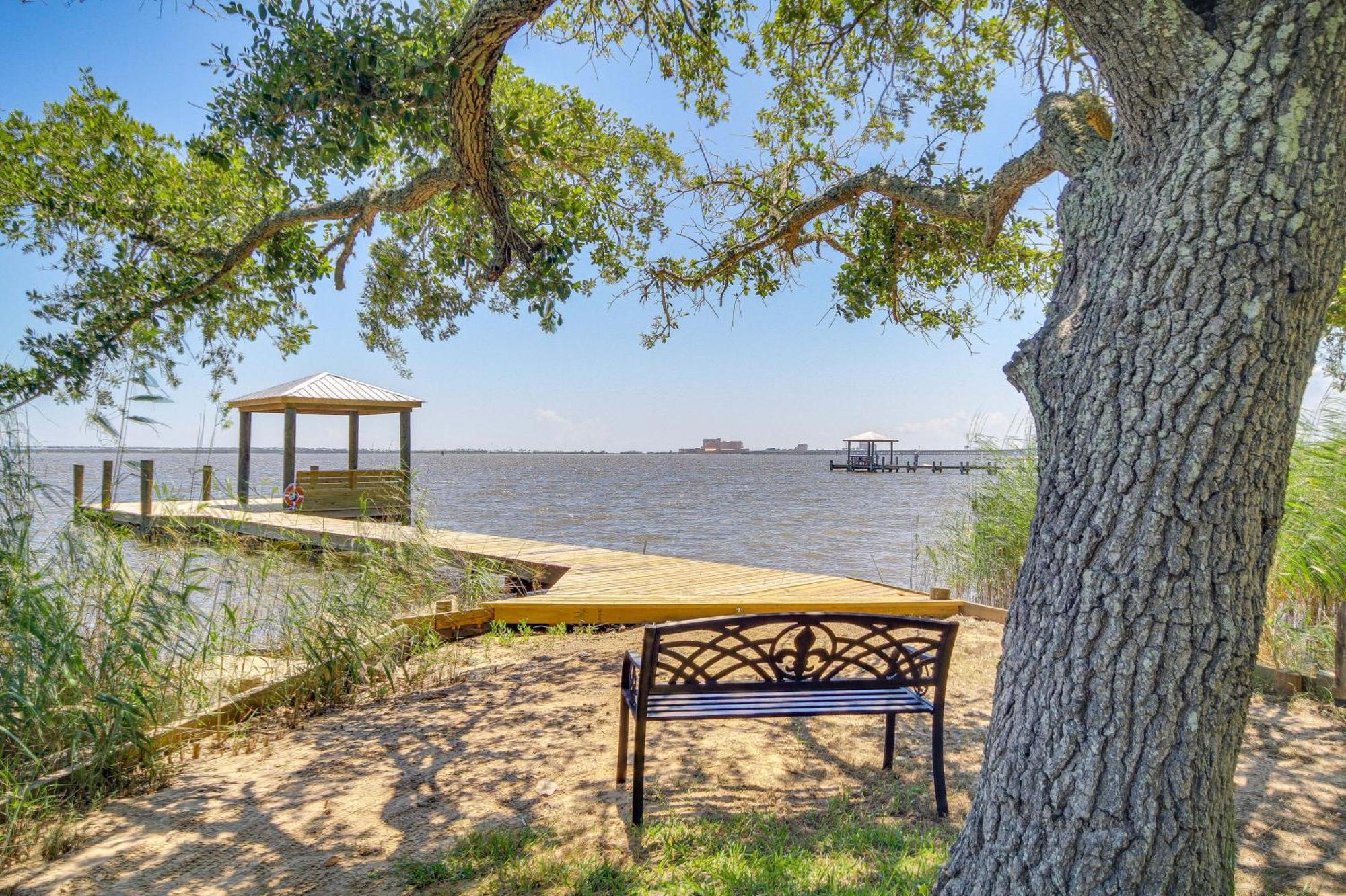 Historic Biloxi Bay Cottage With Beautiful View Ocean Springs Extérieur photo